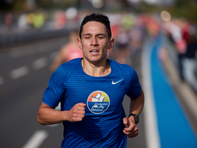 Les stratégies alimentaires pour éviter les fringales pendant un marathon ou un effort prolongé